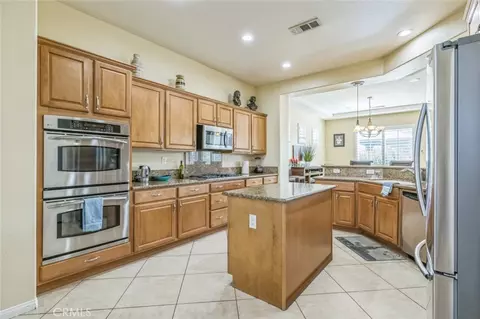 Kitchen - 43277 Sentiero Dr, Indio, CA 92203 photo 1 of 2