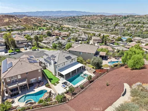 View/Area - 28746 High Ridge Dr, Santa Clarita, CA 91390 photo 3 of 5