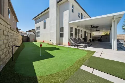 Exterior - 28746 High Ridge Dr, Santa Clarita, CA 91390 photo 8 of 11