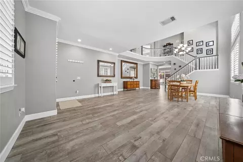 Entry Way - 28746 High Ridge Dr, Santa Clarita, CA 91390 photo 3 of 8
