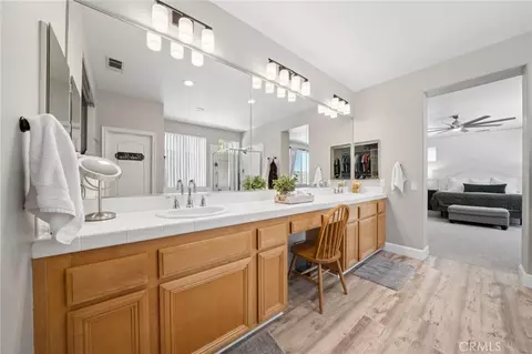 Bath - 28746 High Ridge Dr, Santa Clarita, CA 91390 photo 1 of 3