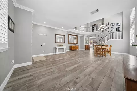 Entry Way - 28746 High Ridge Dr, Santa Clarita, CA 91390 photo 3 of 8