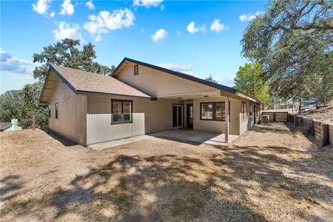 Exterior - 22381 William Tell Trl, Tehachapi, CA 93561 photo 6 of 10
