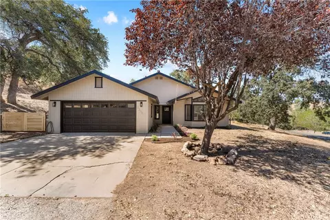 Exterior - 22381 William Tell Trl, Tehachapi, CA 93561 photo 3 of 10