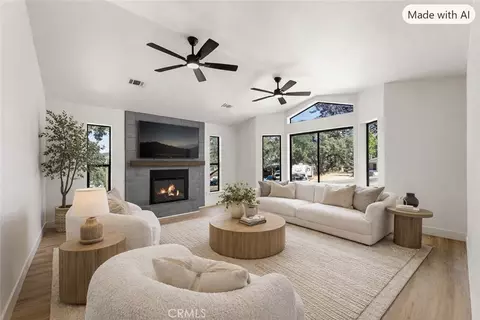 Living - 22381 William Tell Trl, Tehachapi, CA 93561 photo 2 of 8