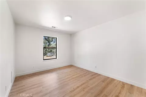 Bedroom - 22381 William Tell Trl, Tehachapi, CA 93561 photo 1 of 6