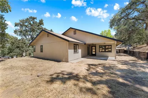 Exterior - 22381 William Tell Trl, Tehachapi, CA 93561 photo 7 of 10