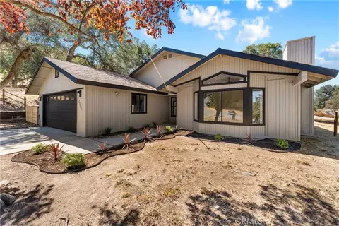 Exterior - 22381 William Tell Trl, Tehachapi, CA 93561 photo 2 of 10