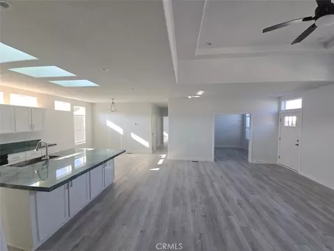 21500 Lassen #450, Chatsworth, CA 91311