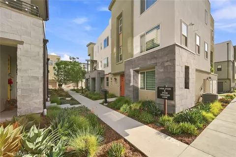 27035 Tanager, Valencia, CA 91381
