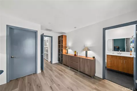 Entry Way - 7239 N Cedar Rd, Van Nuys, CA 91405 photo 3 of 3