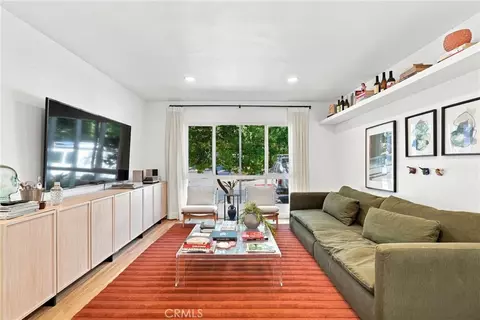 6400 Primrose #21, Los Angeles, CA 90068