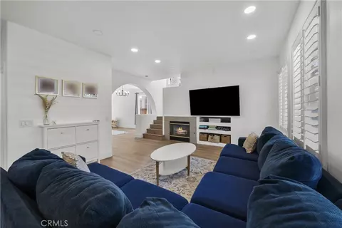Other - 28333 Willow Ct, Saugus, CA 91350 photo 3 of 5