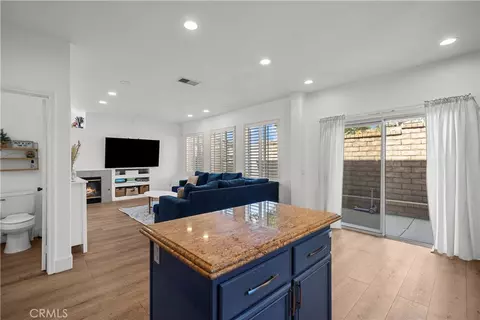 Other - 28333 Willow Ct, Saugus, CA 91350 photo 4 of 5