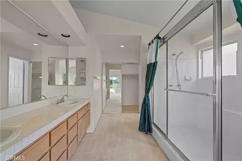 Bath - 3727 Via Del Rancho, Oceanside, CA 92056 photo 2 of 5