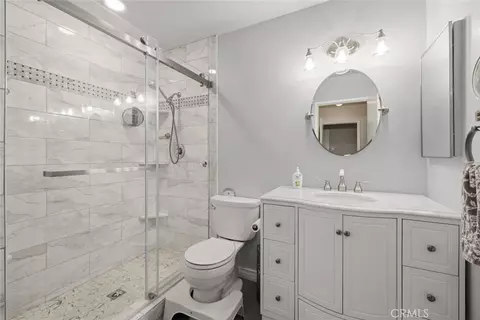 Bath - 2277 Workman, Simi Valley, CA 93063 photo 1 of 2