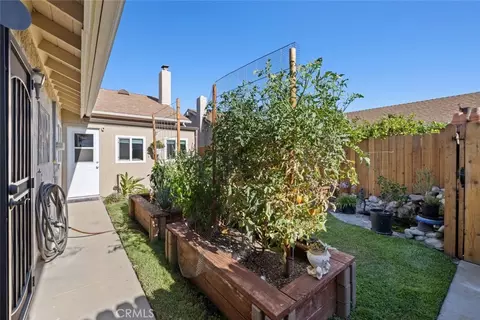 Exterior - 2277 Workman, Simi Valley, CA 93063 photo 7 of 9