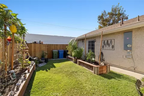 Exterior - 2277 Workman, Simi Valley, CA 93063 photo 4 of 9