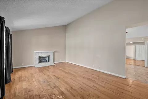 Living - 5695 Bloomfield, Simi Valley, CA 93063 photo 1 of 5