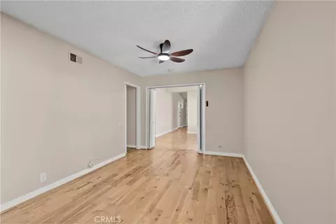 Living - 5695 Bloomfield, Simi Valley, CA 93063 photo 5 of 5