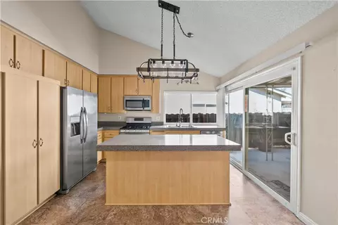 Kitchen - 5695 Bloomfield, Simi Valley, CA 93063 photo 1 of 3