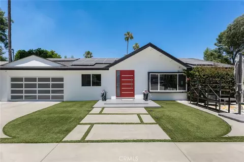 23051 Burbank Blvd, Woodland Hills, CA 91367