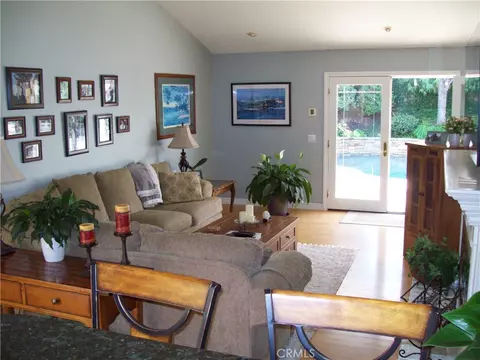 Living - 13784 Gunsmoke Rd, Moorpark, CA 93021 photo 2 of 3