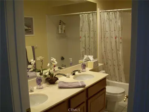 Bath - 13784 Gunsmoke Rd, Moorpark, CA 93021 photo 1 of 2