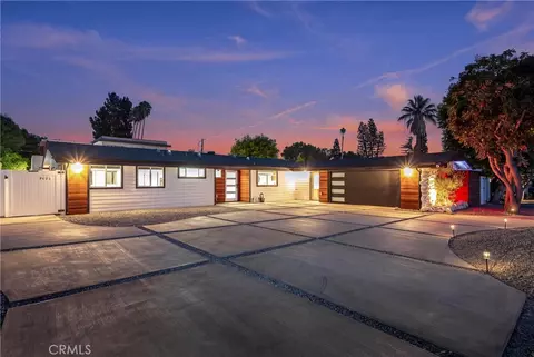 9400 Encino Ave, Northridge, CA 91325