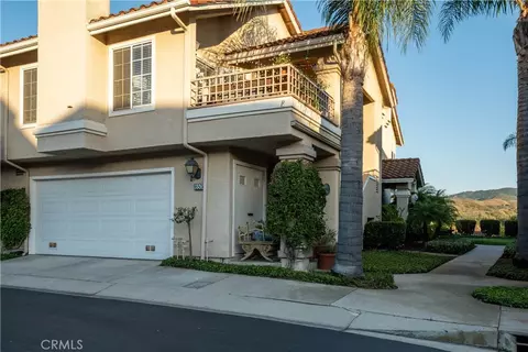 Exterior - 650 Ivywood Ln #E, Simi Valley, CA 93065 photo 4 of 5