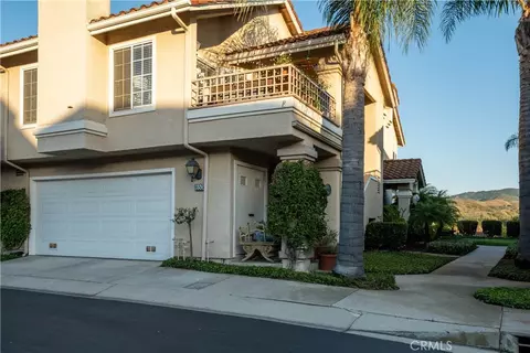 Exterior - 650 Ivywood Ln #E, Simi Valley, CA 93065 photo 4 of 5