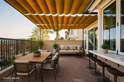 Exterior - 650 Ivywood Ln #E, Simi Valley, CA 93065 photo 3 of 5