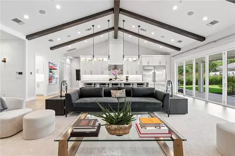 26185 Ravenhill Rd, Canyon Country, CA 91387