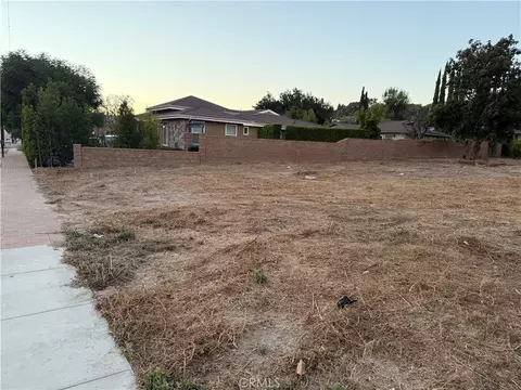 2877 Avenida Simi, Simi Valley, CA 93065 photo 3