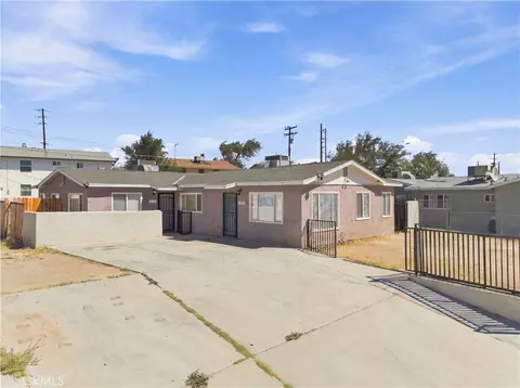 Exterior - 3439 Arthur Ave, Mojave, CA 93501 photo 2 of 7