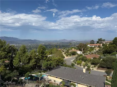 1355 Harmony Ct, Thousand Oaks, CA 91362 photo 9