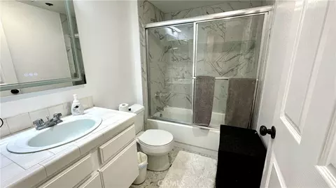 Bath - 6545 Reseda Blvd #24, Reseda, CA 91335 photo 2 of 2