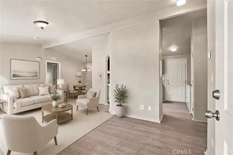4201 Topanga Canyon Blvd #21, Woodland Hills, CA 91364
