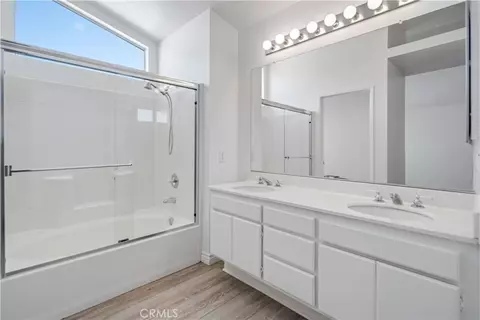 Bath - 44509 21st E, Lancaster, CA 93535 photo 2 of 4