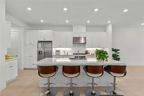 Kitchen - 26849 Snowmass Loop, Valencia, CA 91381 photo 4 of 4