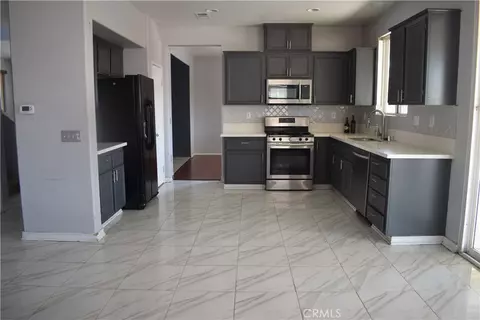 Kitchen - 43033 Carpenter, Lancaster, CA 93535 photo 1 of 1