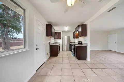 Entry Way - 45351 Kingtree, Lancaster, CA 93534 photo 1 of 4