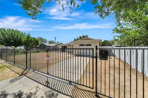 Exterior - 45351 Kingtree, Lancaster, CA 93534 photo 6 of 7