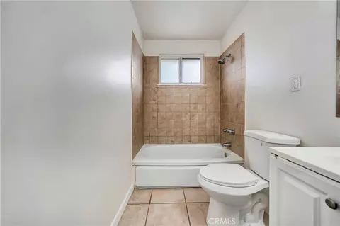 Bath - 45351 Kingtree, Lancaster, CA 93534 photo 1 of 2
