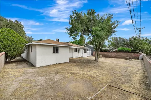 Exterior - 45351 Kingtree, Lancaster, CA 93534 photo 4 of 7