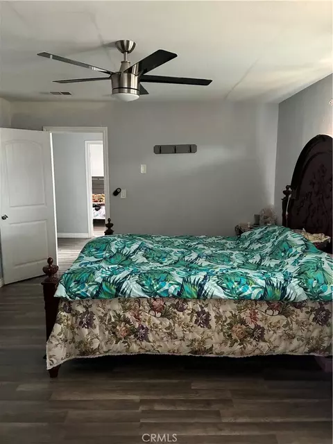 Bedroom - 17721 Mauna Loa St, Hesperia, CA 92345 photo 2 of 5