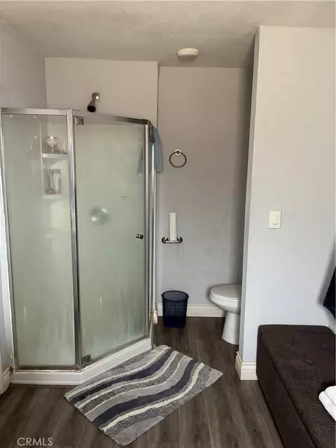 Bath - 17721 Mauna Loa St, Hesperia, CA 92345 photo 2 of 3