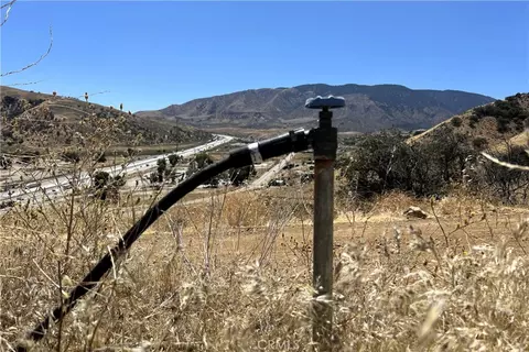1588 Ridge Route Dr, Lebec, CA 93243 photo 4