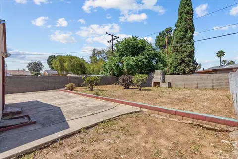Exterior - 14609 S Cahita Ave, Compton, CA 90220 photo 6 of 6