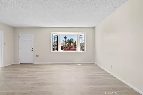 Living - 14609 S Cahita Ave, Compton, CA 90220 photo 3 of 7